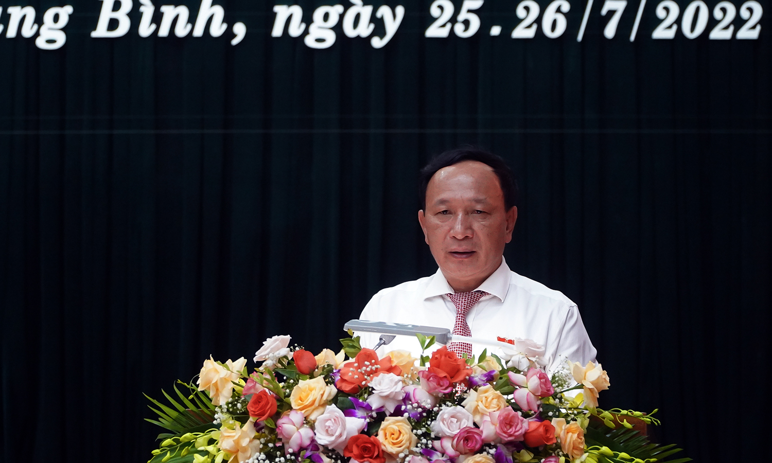 Đồng chí Trần Hải Châu, Phó Bí thư Thường trực Tỉnh ủy, Chủ tịch HĐND tỉnh phát biểu khai mạc kỳ họp.