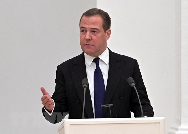 Phó Chủ tịch Hội đồng An ninh liên bang Nga Dmitry Medvedev phát biểu tại cuộc họp ở Moskva ngày 21/2/2022. (Ảnh: AFP/TTXVN)