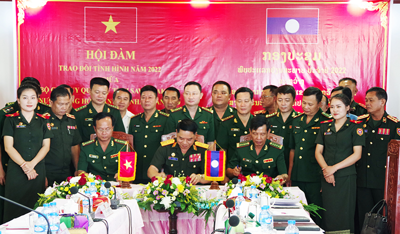Các lực lượng vũ trang Việt Nam-Lào hội đàm thường niên năm 2022