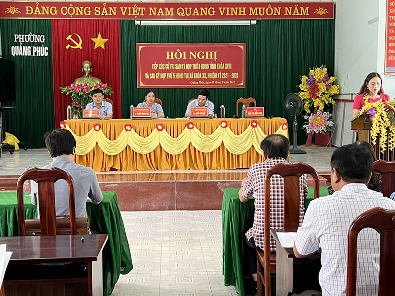 Tổ đại biểu HĐND tỉnh tiếp xúc cử tri tại phường Quảng Phúc.