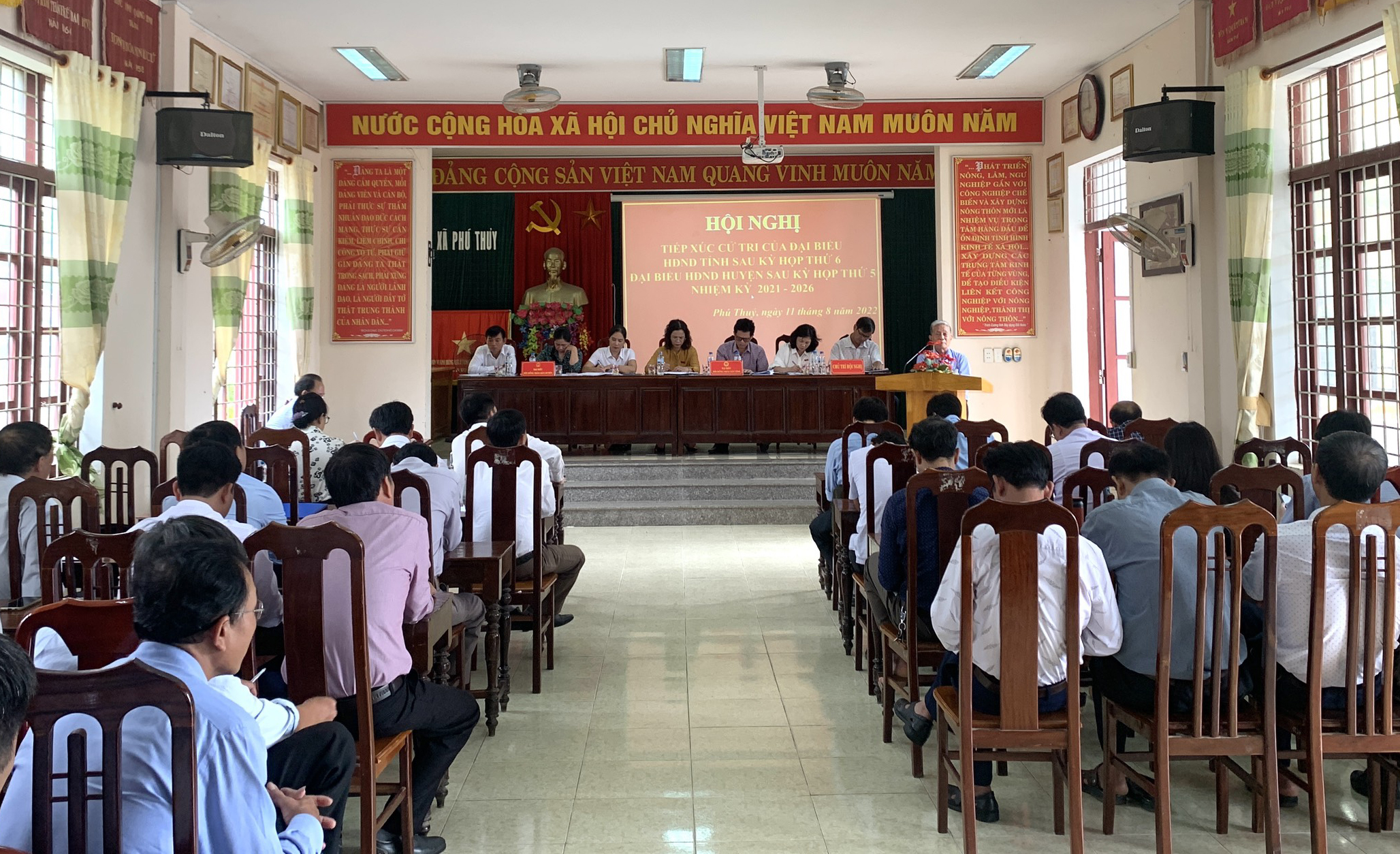 Đại biểu HĐND tỉnh tiếp xúc với cử tri tại xã Phú Thủy