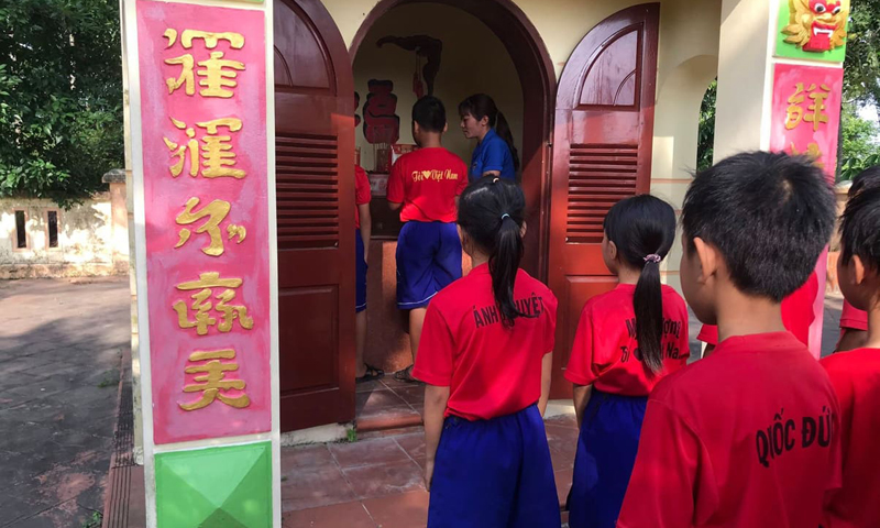 Miếu Thần Hoàng là nơi giáo dục truyền thống yêu nước cho thế hệ trẻ.
