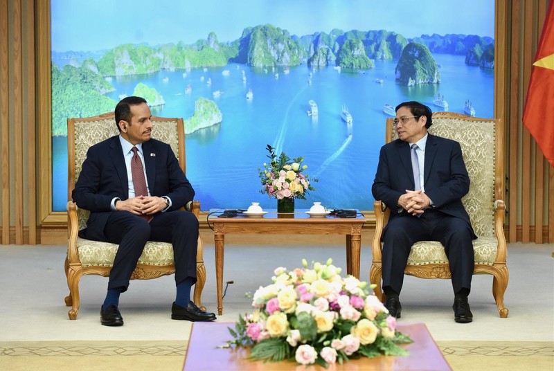 Thủ tướng Phạm Minh Chính bày tỏ ấn tượng trước những thành tựu về phát triển kinh tế, xã hội mà nhân dân Qatar dưới sự lãnh đạo của Quốc vương Sheikh Tamim bin Hamad Al-Thani đã đạt được. (Ảnh: Trần Hải)