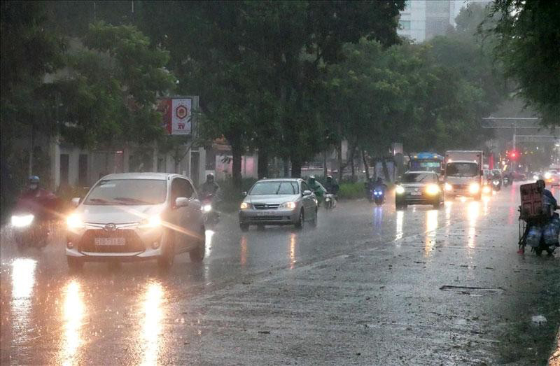 Khu vực Hà Nội từ chiều tối 19/8 đến ngày 20/8, có lúc có mưa rào và dông, cục bộ có mưa to. (Ảnh minh họa)