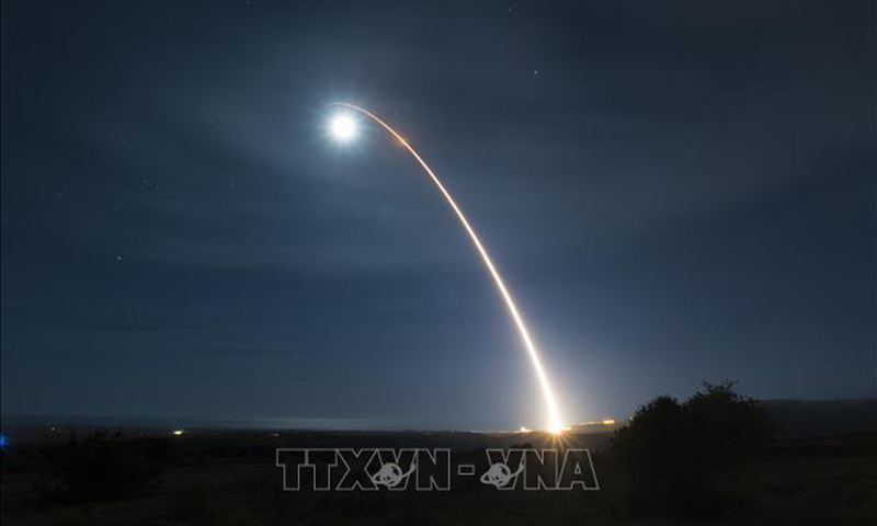 Vụ phóng thử tên lửa đạn đạo xuyên lục địa (ICBM) Minuteman III tại Căn cứ không quân Vandenberg, California, Mỹ ngày 5/2/2020. Ảnh tư liệu: AFP/TTXVN