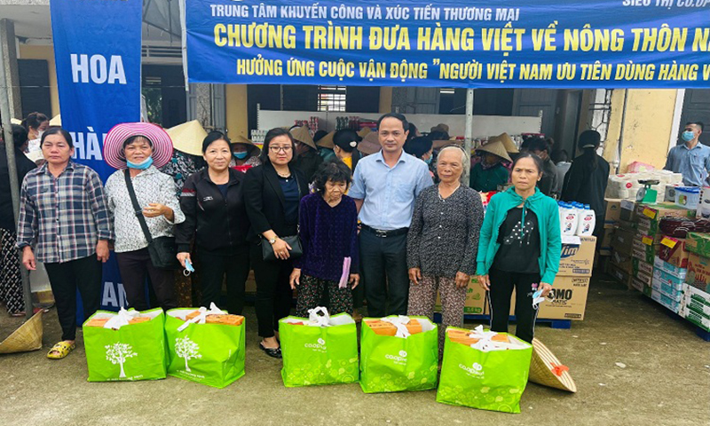 Chương trình Đưa hàng Việt về nông thôn năm 2022 được đông đảo người dân hưởng ứng, tiêu thụ.