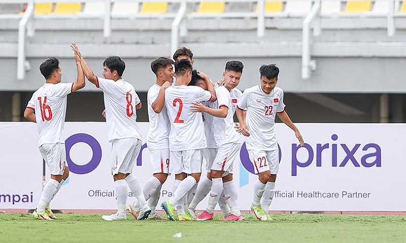 Sau trận mở màn bằng chiến thắng 5-1 trước đối thủ U20 Hong Kong, U20 Việt Nam tiếp đà hưng phấn bằng việc đánh bại U20 Timor Leste vào chiều nay (16/9). (Ảnh: VFF)