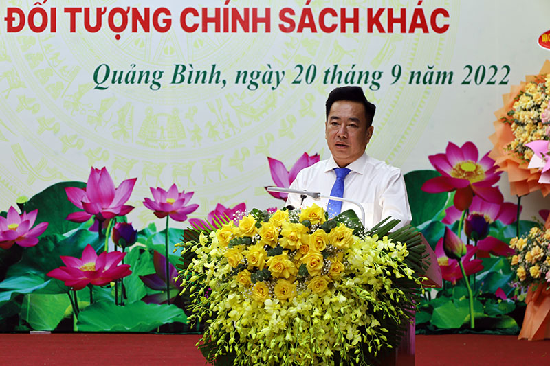 Ông Huỳnh Văn Thuận, Phó Tổng Giám đốc NHCSXH Việt Nam phát biểu chỉ đạo tại hội nghị