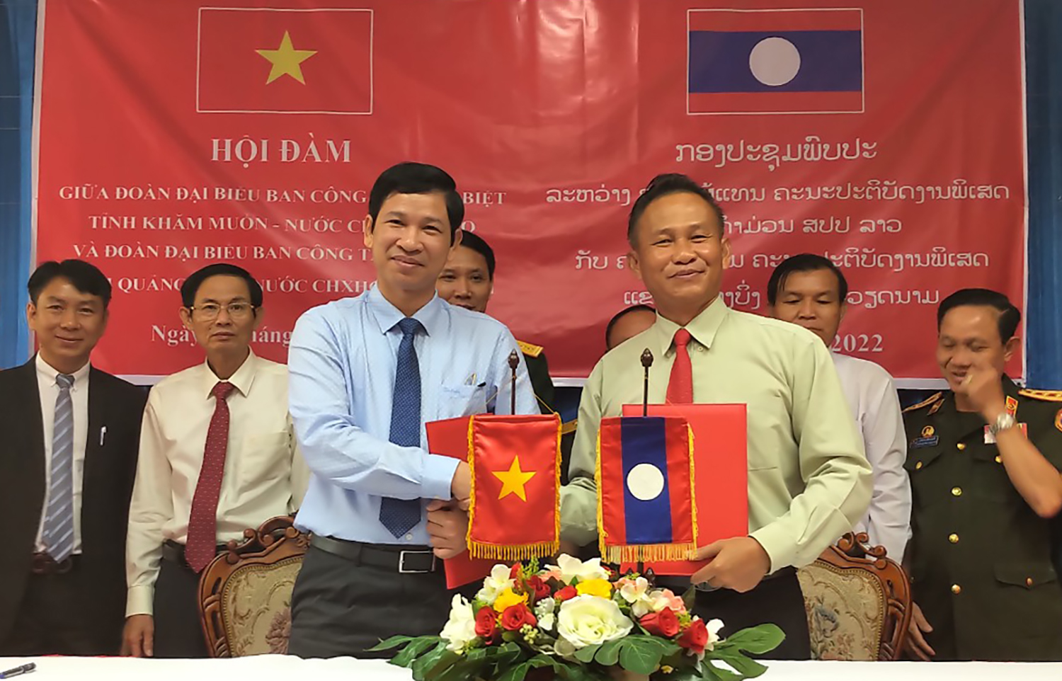 Ban công tác đặc biệt hai tỉnh Quảng Bình-Khăm Muộn ký kết biên bản phối hợp.