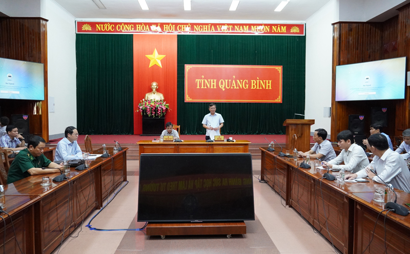 Đồng chí Chủ tịch UBND tỉnh Trần Thắng chỉ đạo các sở ngành, đơn vị, địa phương trong tỉnh chủ động triển khai các phương án ứng phó với bão Noru và mưa lớn.