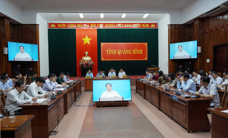 Các đại biểu dự hội nghị ở điểm cầu tỉnh Quảng Bình