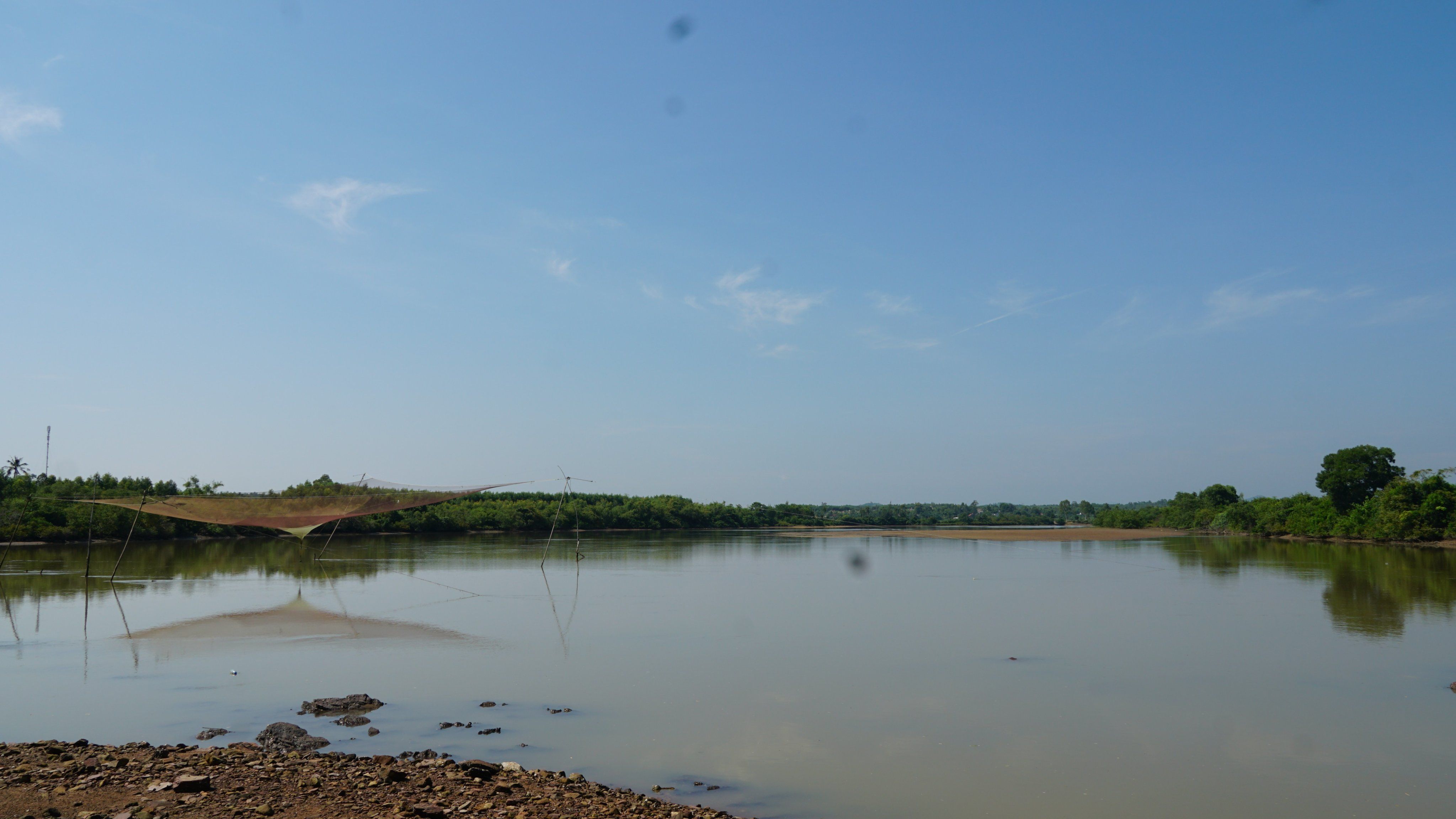 Đoạn sông Loan, nơi ông Phạm Văn Thiện thả lưới đánh bắt cá gặp nạn.