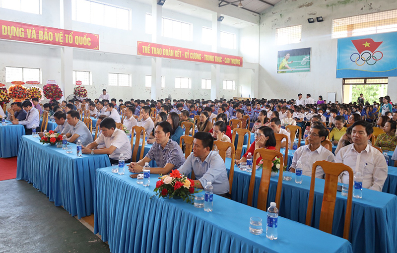 Các đại biểu tham dự lễ khai giảng năm học 2022-2023.