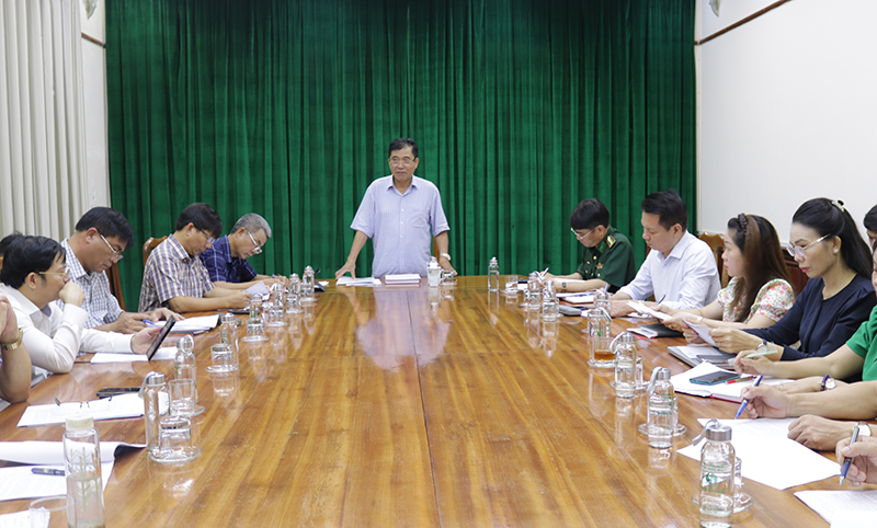 Đồng chí Phó Chủ tịch Thường trực UBND tỉnh kết luận cuộc họp.