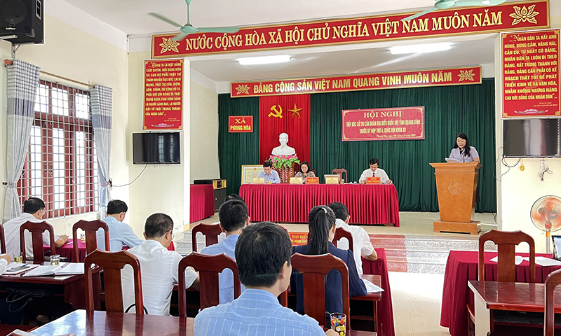 Đại biểu Nguyễn Thị Tuyết Nga thông báo dự kiến nội dung, chương trình kỳ họp thứ 4