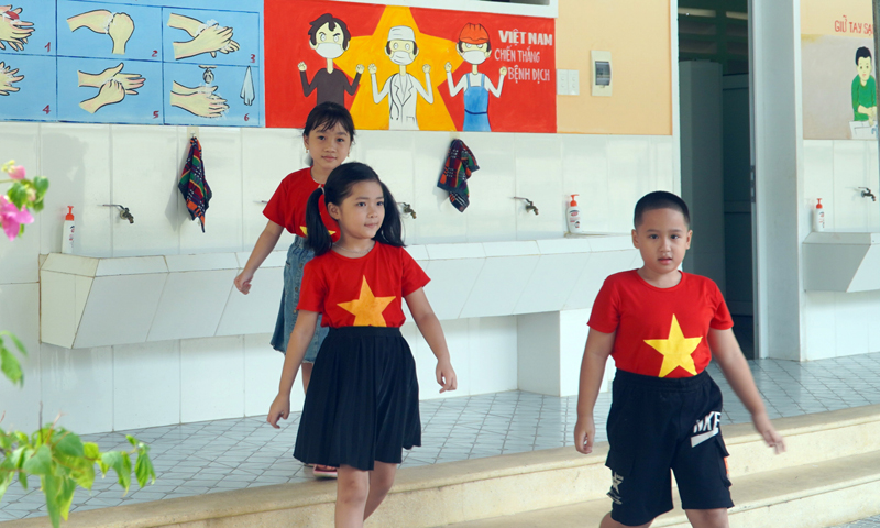 Khu NVS Trường tiểu học Đức Ninh Đông (TP. Đồng Hới) luôn duy trì được sự khang trang, sạch đẹp.