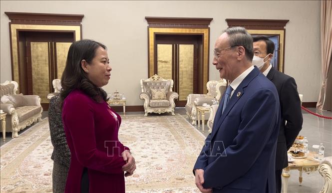 Phó Chủ tịch nước Võ Thị Ánh Xuân gặp Phó Chủ tịch nước Trung Quốc Vương Kỳ Sơn. Ảnh: TTXVN phát