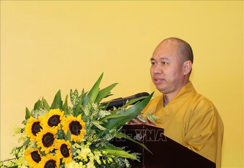 Thượng toạ Thích Đức Thiện, Phó Chủ tịch, Tổng Thư ký Hội đồng Trị sự Giáo hội Phật giáo Việt Nam phát biểu tại buổi chia sẻ thông tin về hòa bình. 