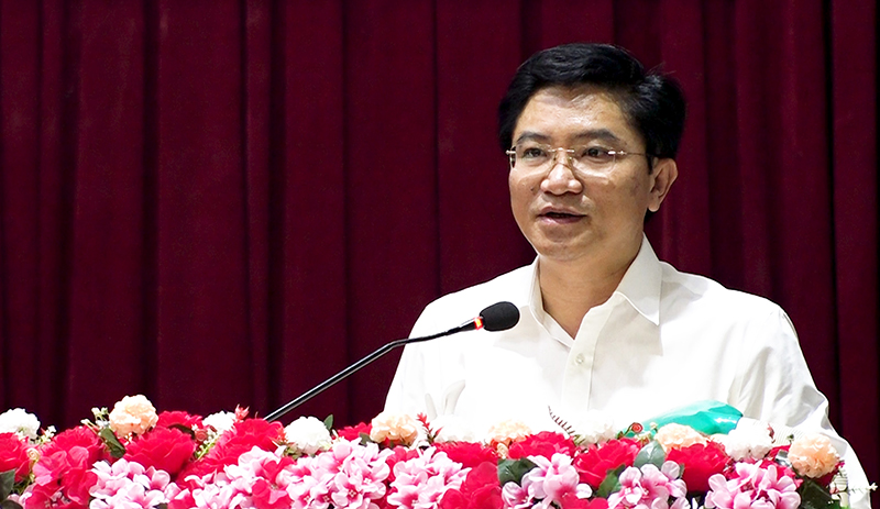 Đồng chí Bí thư Thị ủy Ba Đồn Trương An Ninh phát biểu tại diễn đàn