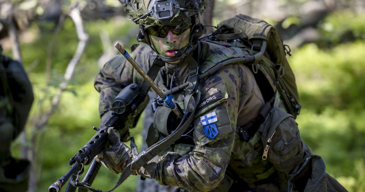 Binh sĩ Phần Lan tham gia cuộc tập trận của NATO vào ngày 11/6/2022 trên quần đảo Stockholm. Ảnh: Getty Images