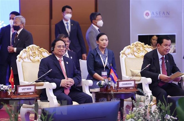 Thủ tướng tham dự các hoạt động trong khuôn khổ Hội nghị Cấp cao ASEAN