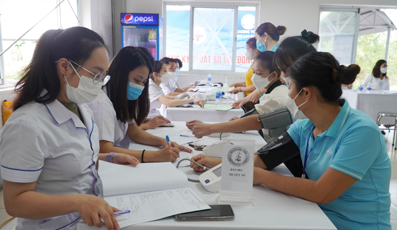 Khám phát hiện bệnh nghề nghiệp cho 650 công nhân Công ty CP Dệt may Huế