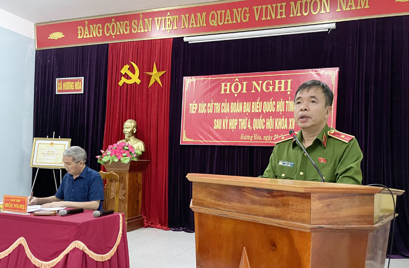 Đoàn đại biểu Quốc hội tỉnh tiếp xúc cử tri huyện Tuyên Hóa