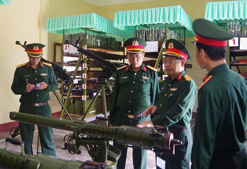 Đoàn Công tác kiểm tra hoạt động Quân khí tại Kho K6, Phòng Kỹ thuật.