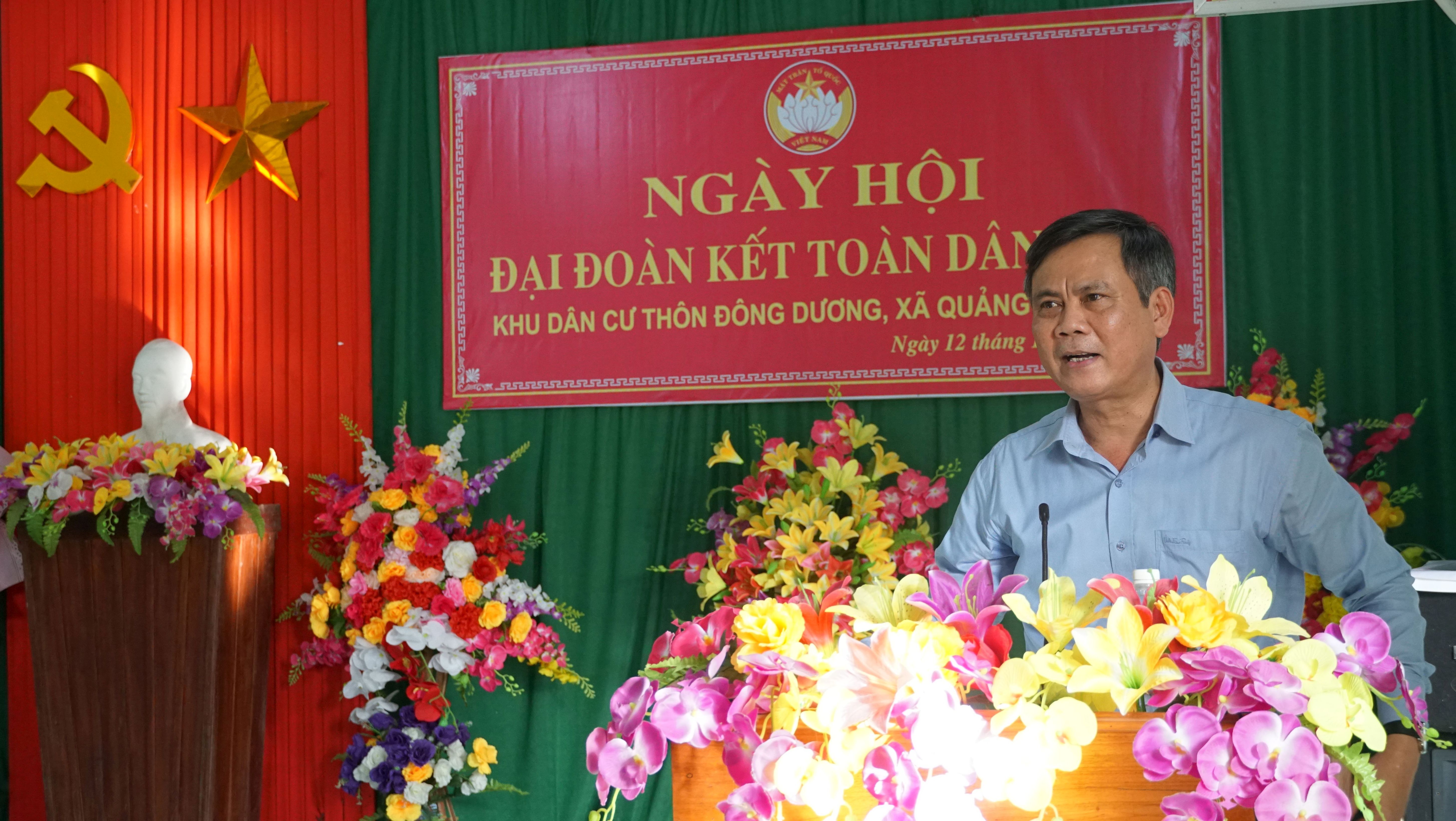 : Đồng chí Chủ tịch UBND tỉnh Trần Thắng phát biểu tại Ngày hội Đại đoàn kết toàn dân tộc ở thôn Đông Dương.