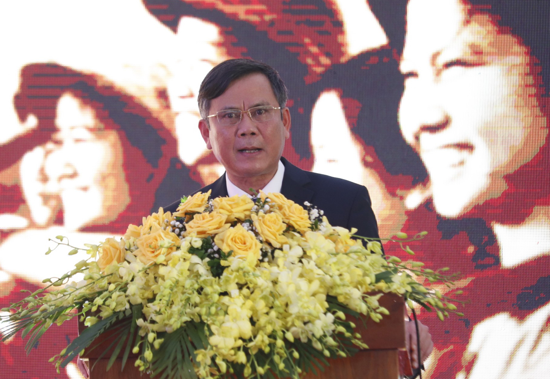 Đồng chí Chủ tịch UBND tỉnh Trần Thắng phát biểu tại buổi lễ.