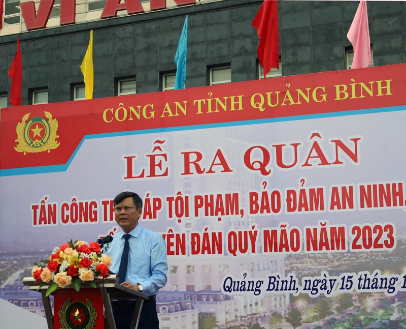Đồng chí Trần Thắng, Phó Bí thư Tỉnh ủy, Chủ tịch UBND tỉnh phát biểu chỉ đạo tại buổi lễ.