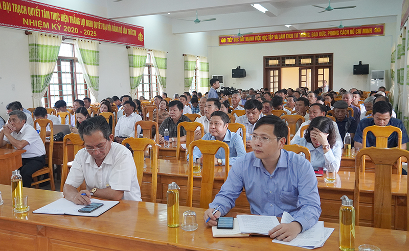 Tổ đại biểu HĐND tỉnh tiếp xúc cử tri tại xã Đại Trạch, huyện Bố Trạch.