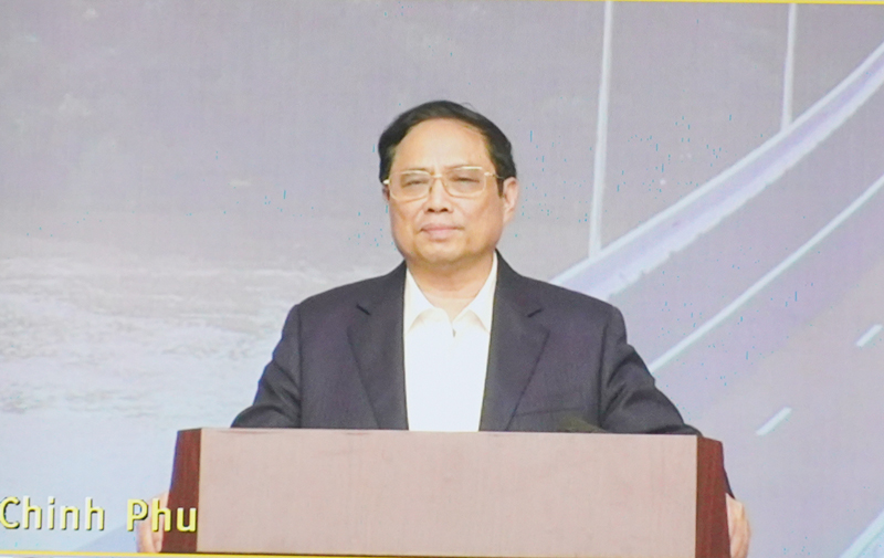 Thủ tướng Chính phủ Phạm Minh Chính phát biểu chỉ đạo tại phiên họp.