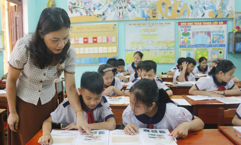 Mỗi giờ lên lớp của cô Nguyễn Thị Hường luôn là những giờ học hào hứng của học sinh.