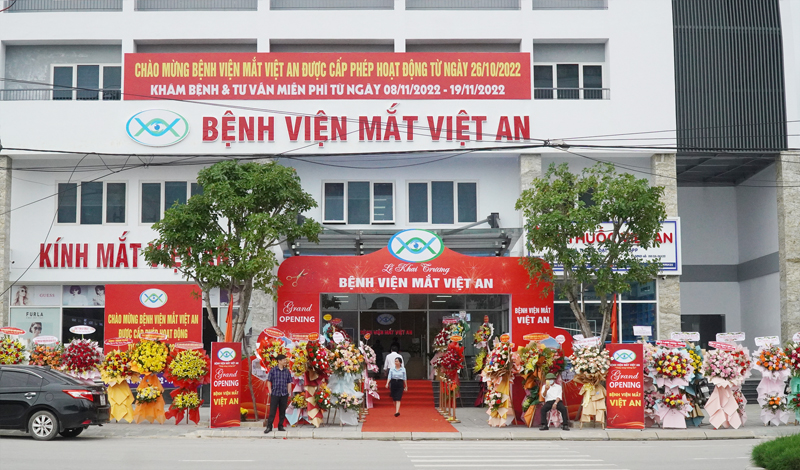Bệnh viện Mắt Việt An tại TP. Đồng Hới chính thức đi vào hoạt động khám chữa bệnh cho nhân dân từ ngày 19/11/2022, sớm hơn dự kiến 2 năm. 