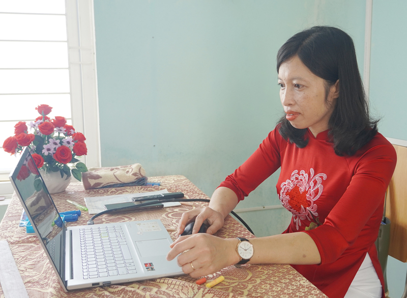 Cô giáo Phan Thị Thúy Hà.