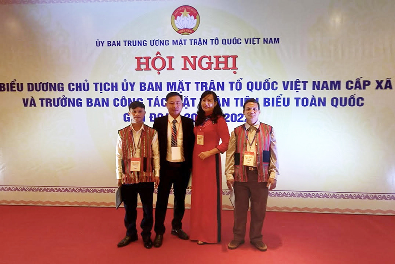 4 cán bộ mặt trận tiêu biểu của Quảng Bình được vinh danh tại hội nghị.