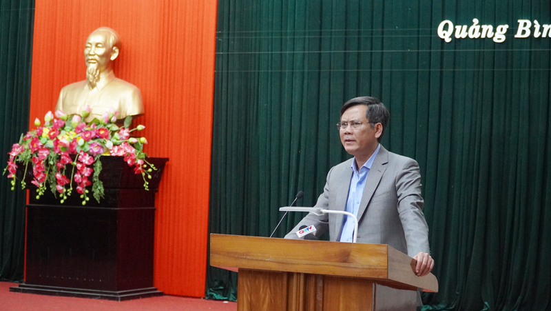 Chủ tịch UBND tỉnh Trần Thắng kết luận phiên họp.