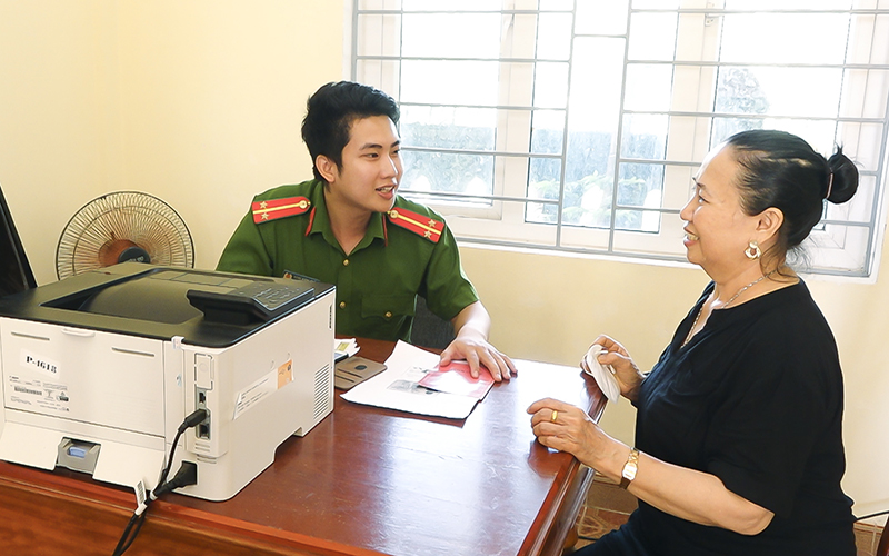 Lực lượng Công an Quảng Bình luôn luôn lắng nghe ý kiến góp ý của nhân dân để phục vụ tốt hơn