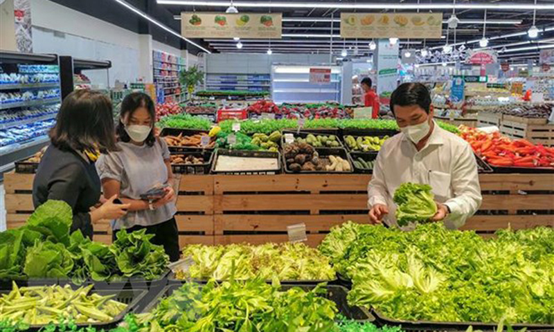 Khu vực bán rau củ quả của siêu thị Lotte Mart Cần Thơ. (Ảnh: Thanh Liêm/TTXVN)