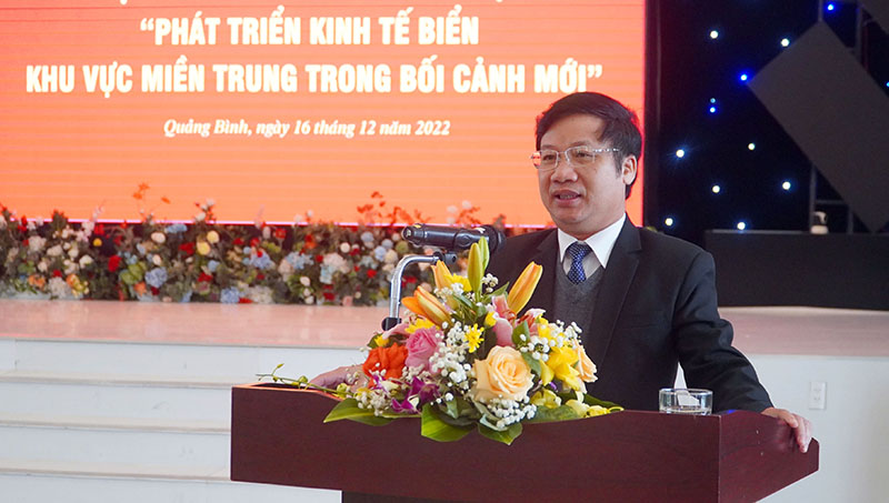 Tham luận của tỉnh Quảng Bình do đồng chí Trưởng ban Tuyên giáo Tỉnh ủy Cao Văn Định trình bày