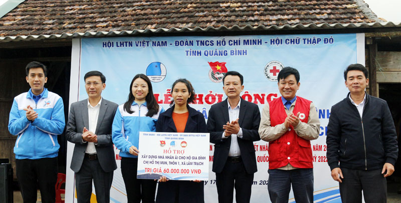 Khởi công xây dựng nhà nhân ái cho hộ nghèo trên địa bàn xã Lâm Trạch