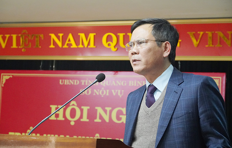Đồng chí Chủ tịch UBND tỉnh Trần Thắng phát biểu chỉ đạo tại hội nghị.