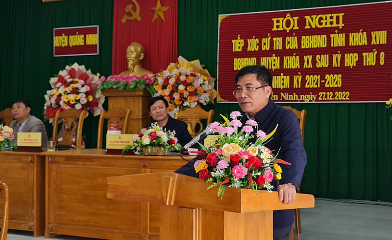 Đồng chí Phó Chủ tịch Thường trực UBND tỉnh Đoàn Ngọc Lâm tiếp thu, trao đổi về các kiến nghị của cử tri huyện Quảng Ninh.