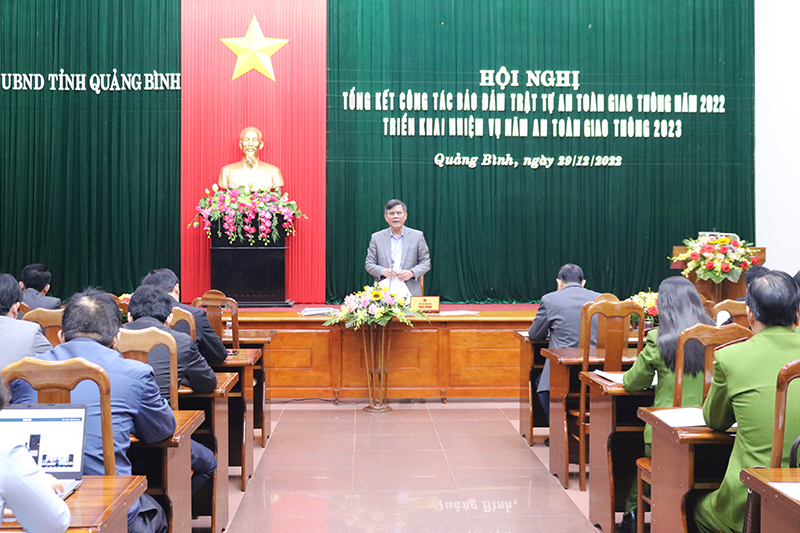 Đồng chí Trần Thắng, Phó bí thư Tỉnh ủy, Chủ tịch UBND tỉnh, Trưởng Ban ATGT tỉnh chủ trì hội nghị.