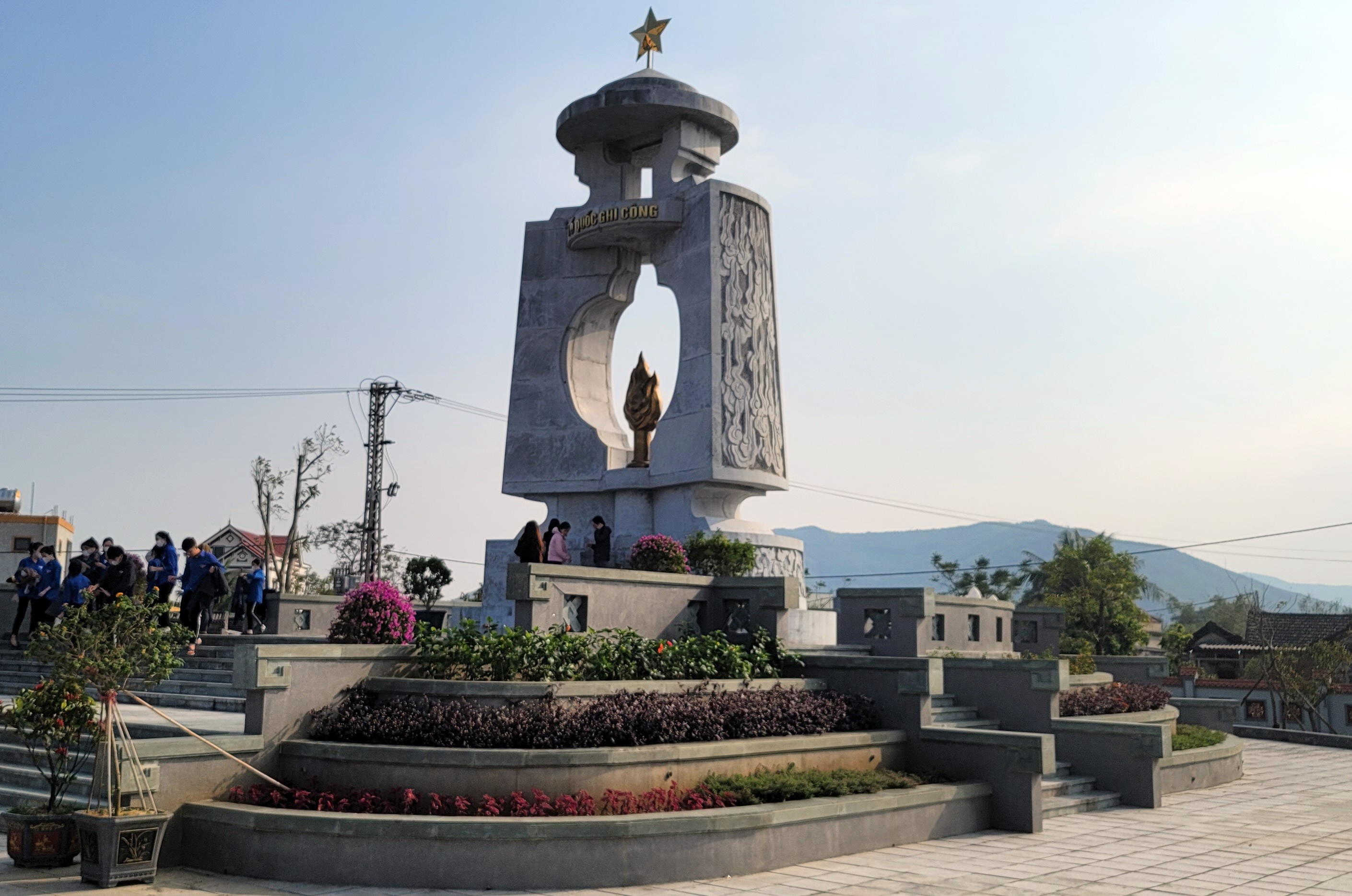  Khu tưởng niệm TNXP C283 tại thôn Quyết Thắng, xã Thanh Trạch (Bố Trạch).