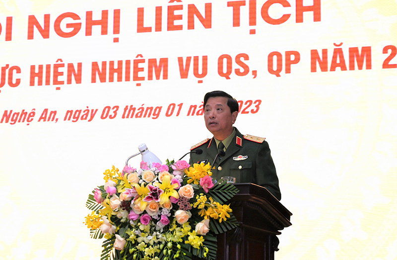 Trung tướng Hà Thọ Bình, Tư lệnh Quân khu chủ trì, kết luận hội nghị.