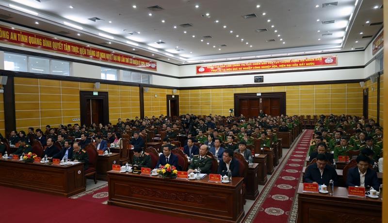 Các đại biểu tham dự tại hội nghị.
