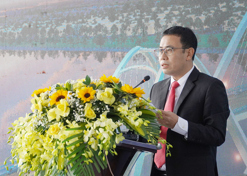 Đại diện lãnh đạo Sở Kế hoạch-Đầu tư Quảng Bình thông tin về dự án.