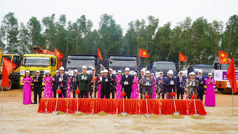 Lễ khởi công dự án trụ sở Trung tâm Kiểm soát bệnh tật tỉnh Quảng Bình.